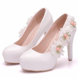 Dress Shoes Fashion Crystal Thin High Heels White Flowers Princess Wedding Pumps Platform Single Large Size For Women A0103