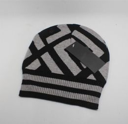 Winter Beanie Men And Women Fashion Design Knitted Caps Autumn Wool Hat Letter Jacquard Unisex Warm Skull Cap