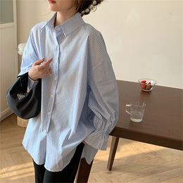 Vintage All Match High Street Striped Petal Sleeves Women Loose Elegance OL Lapel Chic Gentle Casual Tops Shirts 210421