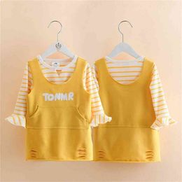 Spring Autumn Fashion 2 4 6 8 10 Years Baby Striped Tank Dress+ Butterfly Sleeve T-shirt 2 Pcs School Kids Girls Pocket Set 210701