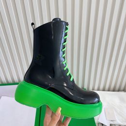 Show style European and American style thick soled boots fashionable artistic sense Colour stitching bottom size 35-40