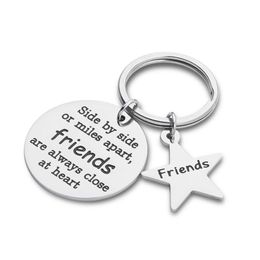 10Pieces/Lot Friendship Keychain Gifts for Girls Boys BFF Stainless Steel Keyring Friends Are Always Close At Heart Key Ring Wedding Gift