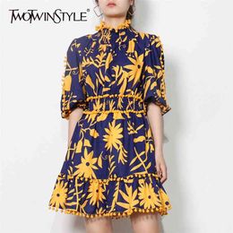 Hit Colour Patchwork Dress For Women Stand Collar Puff Sleeve High Waist Vintage Dresses Female Fashion Clothes 210520