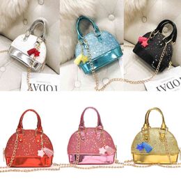 Kids PU Leather Shell Handbag Glitter Sequins Hand Bag Designers Girls Chain Bags Mini tote Crossbody Shoulder Bags Tikok with Pendant Purse H52EF6G