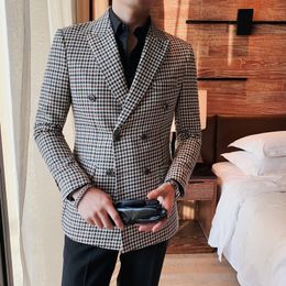 British Style Mens Blazer Suit Jacket Plaid Casual Double Breasted Blazer Masculino Social Mens Dress Coat Veste Costume Homme 220310