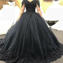 Gothic Black Quinceanera Dresses Off Shoulder Lace Beaded Princess Tulle Ball Gown Plus Size Prom Party Gowns