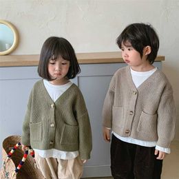 韓国風秋の兄弟カジュアルルースカーディガン子供たちのファッション不規則なデザインの編み物セーター211028