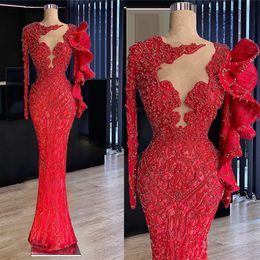 2021 Rote Abendkleider Meerjungfrau Perlen Durchsichtig Applizierte Ballkleider Spitze Luxus Partykleid Robes de Soir￩e