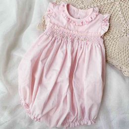 Boutique Baby Smocked Rompers Infant Girls Short Sleeve Pink Cotton Smocking Jumpsuit Toddler Embroidery Flower Romper 210615