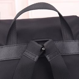 dicky0750 Wholesale classic waterproof nylon large capacity backpack Oxford spinning fashion retro men's notebook backpack fashion thin travel bag