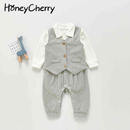 Ins Korean version spring male baby crawling suit two-piece vest boy gentleman fan 210515