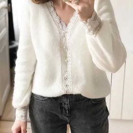 Fashion V-neck Women Knitted Sweater Cardigan Hollow Lace Stitching Single-breasted Knitwear Short Coat Top 210928