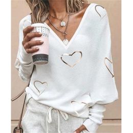 Street Casual T-Shirt Women Gold Love Heart Print T Shirts Female Tees V Neck Loose Top Femme Plus Size Full Kawaii Blusas M0222 210401