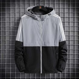 New Spring Summer Bomber Hooded Jacket Men Casual Slim Patchwork Windbreaker Jacket Male Outwear Zipper Thin Coat Brand Clothing X0621