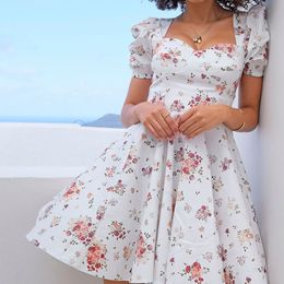 Women Vintage Flower Printed Backless A-line Party Dress Puff Sleeve Square Collar White Boho Dress Summer Fashion Dress 210412