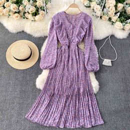 SINGREINY Women Sweet Floral Pleated Dress French Puff Sleeve V Neck Ruffles Button Dresses Autumn Boho Print A-line Midi Dress 210419