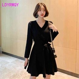 Korean autumn and winter V-Neck long sleeve lace up bottom knitted dress women's Ruffle Office Lady 210416