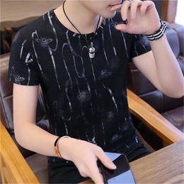 Summer men's short-sleeved t-shirt trend Korean version of the loose seven points in sleeves cotton 210420