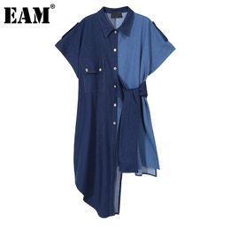 [EAM] Women Blue Denim Irregular Big Size Shirt Dress Laepl Short Sleeve Loose Fit Fashion Spring Summer 1DD6105 210512