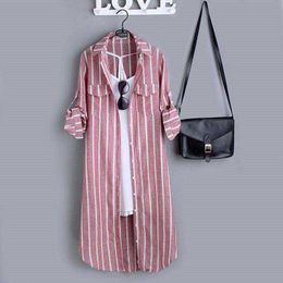 Women's Spring Autumn Style Cotton Blouses Shirt Button Plaid Turn-Down Collar Long Sleeve Elegant Vintage Tops DF3906 210609