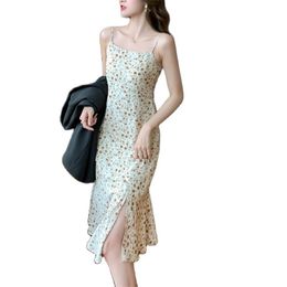 Printed V-neck Chiffon Fashion Sling Skirt Female Little Daisy Retro French Floral Long Summer Dress 210520