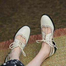 Sandels New Summer Women Shoes Split Leather Round Toe Low Heel Cover Brogues Casual Sandals Spring Autumn for Ladies 220303