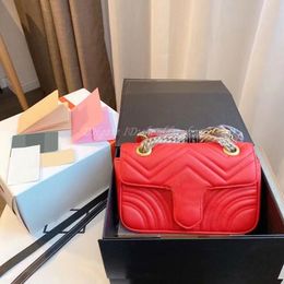 Lady Crossbody Shoulder Chain Clutch Bag Handbags Purse Wallet Tote Wave Pattern Heart Metal Accessories Wallets Purses Totes Women Luxurys Designers Bags Handbag