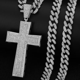 Pendant Necklaces Fashion Female Cross Pendants Men Women Hip Hop Necklace Iced Out Bling Silver Color Simple Classic Long Chain Party Jewel