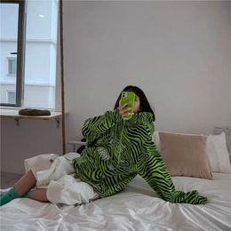 Frau Zebra-Druck Hoodies Neongrün Übergroße Harajuku Lose Bf Student Mode Streetwear Damen Sweatshirt 210930