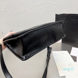 2022 Classic Fashion Lady Bags Designer Handbag Luxury Sheepskin Soft Casual Outdoor Shoulder Bag High-End Shopping Bag