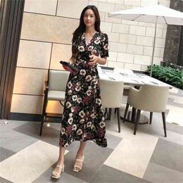 Summer Flower Printed Long Dress Women Korean Flare Sleeve V Neck Office Ladies es Vestidos Elegant Slim Party 210603