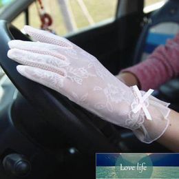 Thin Ice Silk Sunscreen Lady Gloves Anti-ultraviolet Bowknot Anti-skid Riding Gloves Wholesale