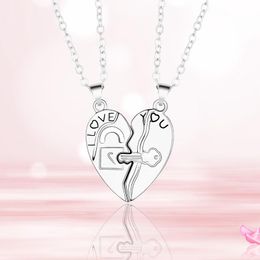 Pendant Necklaces 2 Pcs/ Set Fashion Friends Honey Love Couple Necklace Two Heart-shaped Pendants Paired Keychain Rope