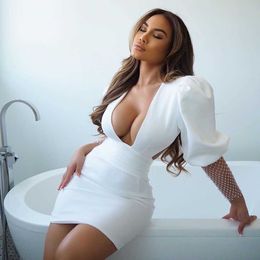 Ocstrade White Bodycon Dress for Women 2021 Summer Long Sleeve Party Dress Sexy Deep v Neck Backless Night Club Dress Outfits Y0603