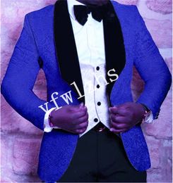 Handsome Embossing Groomsmen Shawl Lapel Groom Tuxedos Men Suits Wedding/Prom/Dinner Man Blazer(Jacket+Pants+Tie+Vest) W908