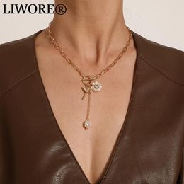 Pendant Necklaces Liwore Retro Geometric Round Necklace Cross Little Bee Pearl Women's Fashion Gold Jewellery