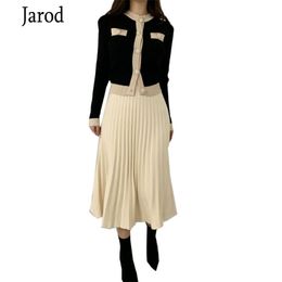 Spring Autumn Women Sweater 2 Piece Set Single Breasted Knitted O Neck Cardigan Coat+Pleated Midi Skirt 210519
