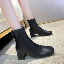 Women's Chelsea Boots Solid Leather 2021 New Autumn Winter Fashion Women's Ankle Boots Retro Martin Boots Ladies Shoes Woman Y1105