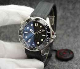 Diver 300M 2023 42MM Automatic Mechanical Mens Watches Watch White Dial Black Rubber Strap Bracelet Rotatable Bezel Transparent Case Back Men Wristwatches 2s