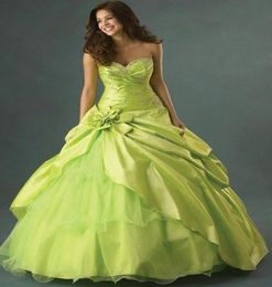 Vintage Sweet 15 Dress Lime Green Quinceanera Dresses Ball Sweetheart Beaded Prom Gown Evening Formal With Flower 2021 Robe De Mariée Brithday Women Party Wear