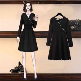 Plus Size Women's Autumn Fat Mm Small Black Skirt Covering Meat, Reducing Age and Slimming Long-sleeved Dress UK256 210507