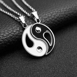2Pcs/set Couple Necklaces Chinese Tai Chi Charm Stitching Pendant Chain Necklace Jewellery Brother Friend Lovers Gift G1206
