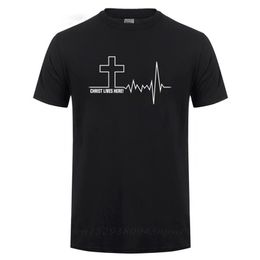 Christ Lives Here Cross Heartbeat Christian Jesus Faith Inspirational T Shirt T-Shirt For Men Male Short Sleeve Cotton Tshirt 210714