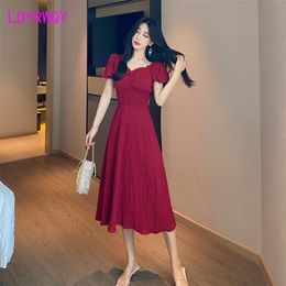 Women's summer retro French high waist two short-sleeved dresses Polyester Office Lady Sheath 210416