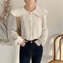 Comelsexy Women Chic Shirts Retro French Lace Thicken Gentle Long Sleeves Peter Pan Collar Elegance Blouse Female Top 210515