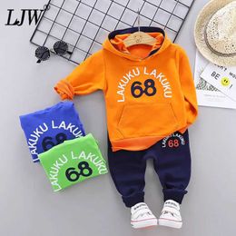 Infantil Kids Clothes Baby Boys Costume 68 Letter Tracksuit Hooded Tops Pants 2pcs Children Clothing Set Fall Boys Outfits Girls G1023