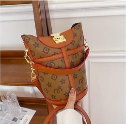 Pu Leather Crossbody Shoulder Bags For Women Trend Female New Fashion Branded Chain Design Handbags Designer