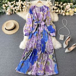 Retro Print Pleated Maxi Dress Women Design Fashion O Neck Puff Sleeve A-line Dress Autumn Boho Party Long Dresses 210419
