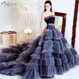 Women's Fluffy Layered Ruffled Strapless High Quality Bridal Dress Irregular Floor Long Stitching Sexy Party 210525