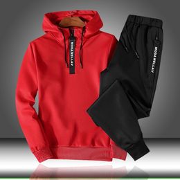 Patchwork Men's Sportswear Sets Autumn Winter Hooded Thick Male Casual Tracksuit Men 2 Piece Sweatshirt + Sweatpants Set 210714